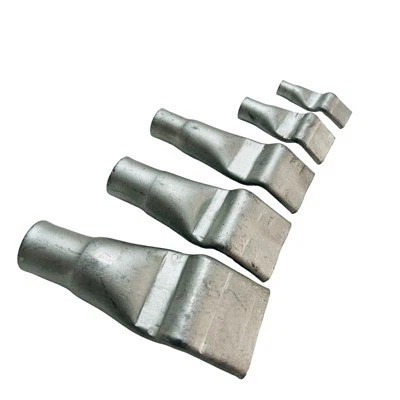 Heben von Steckdosen mit gebeugtem Ende